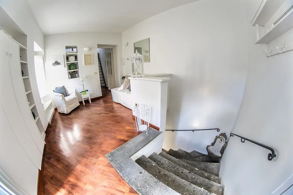 Apartment Cappellari 41 Je Wel Guesthouse O Affittacamere Rom